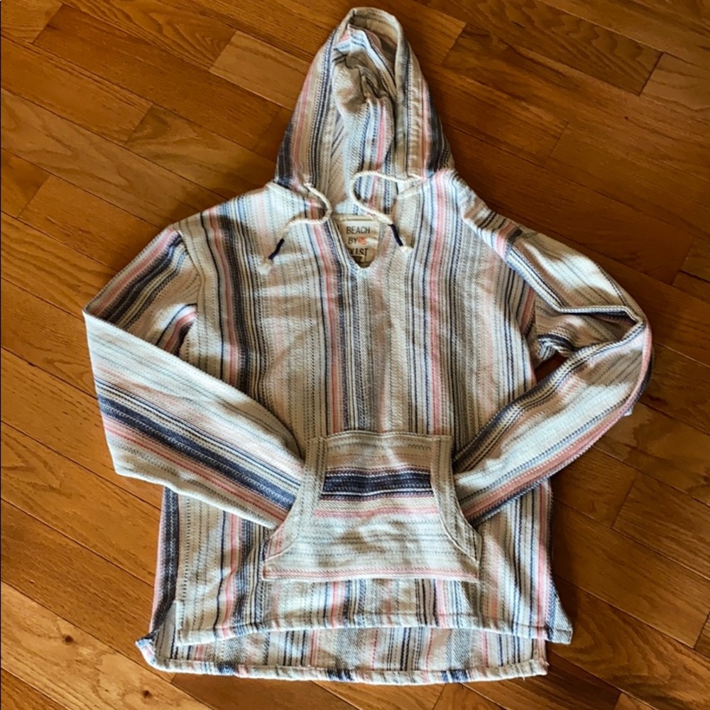 Beach Pullover